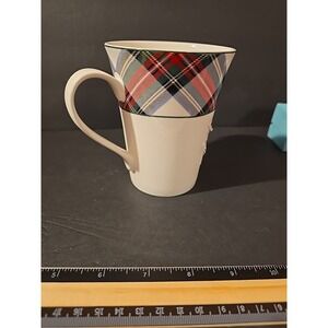 Mikasa Bone China White Mugs Christmas Tartan Plaid Set of 8